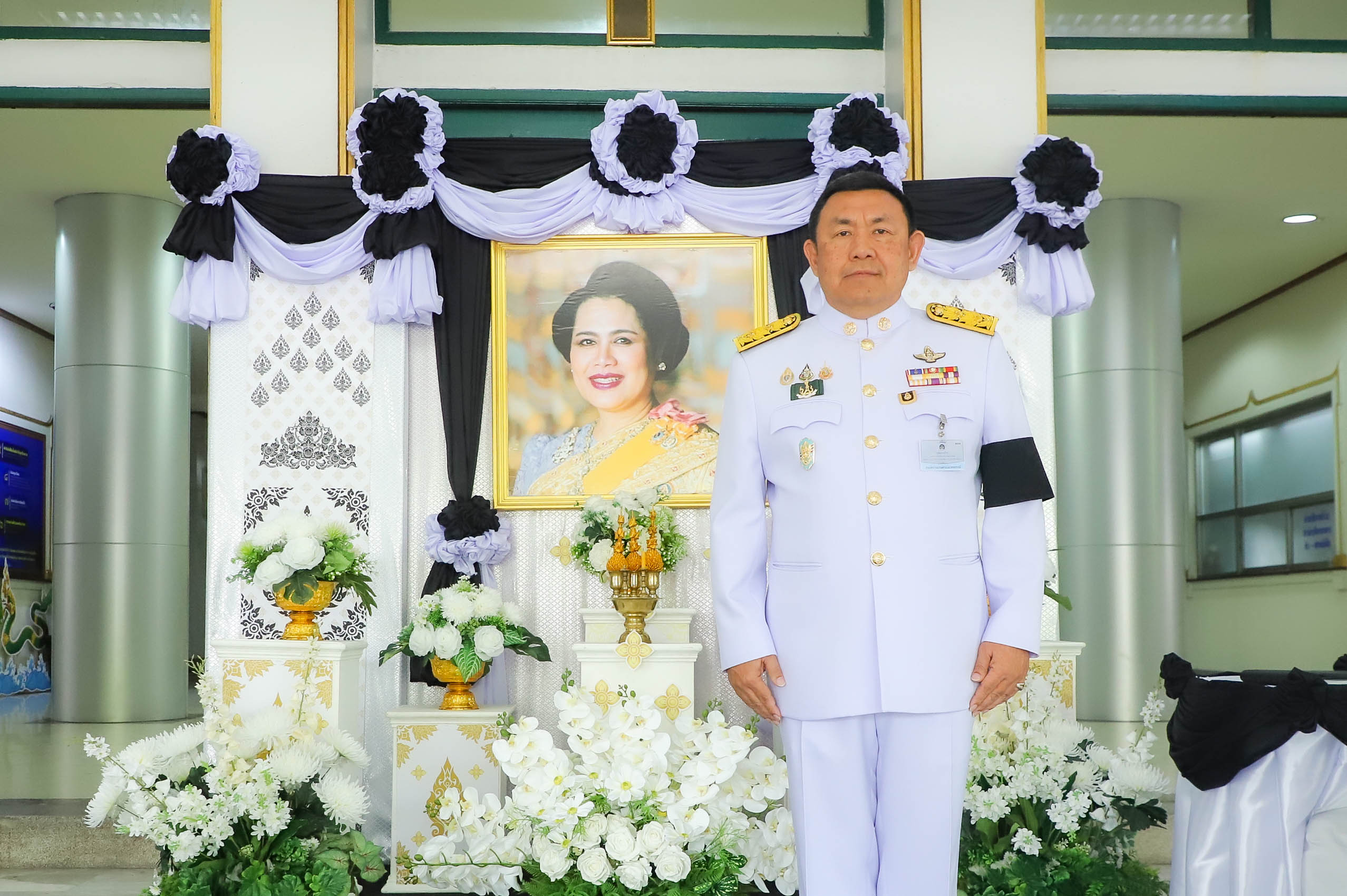 title - ส.ป.ก. ร่วมเข้าเฝ้าฯ รับเสด็จพระพิธีธรรมสวดพระอภิธรรมพระบรมศพ สมเด็จพระนางเจ้าสิริกิติ์ พระบรมราชินีนาถ พระบรมราชชนนีพันปีหลวง